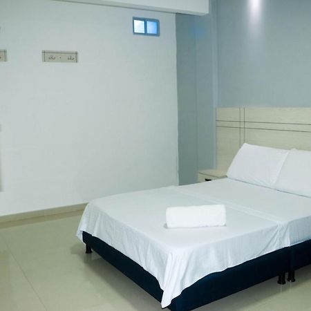 לטיסייה Hotel River Suite מראה חיצוני תמונה